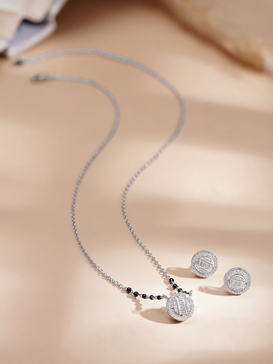 925 Fine  Silver Solitaire Diamond Mangalsutra Set Length-20 cm : Width-1 cm