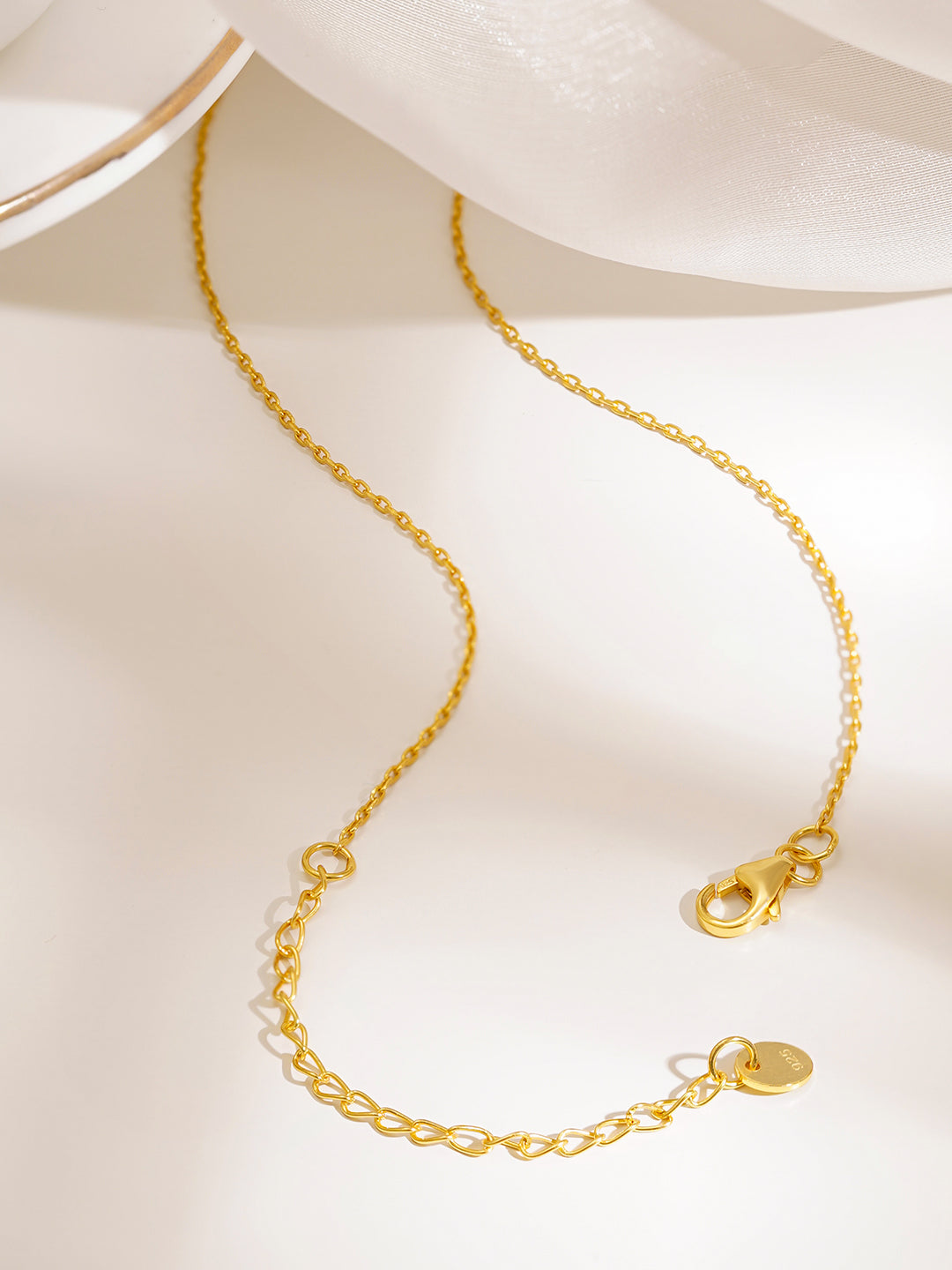 925 Fine Silver Round Cluster Charm Necklace Length-20 cm : Width-0.5 cm