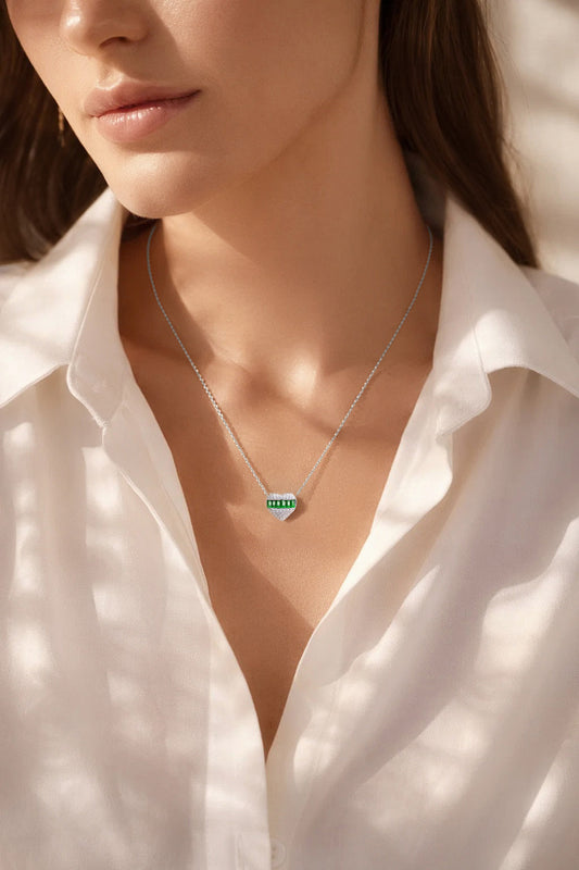 925 Fine Silver Emerald Heart Pendant Necklace Length-20 cm : Width-1 cm