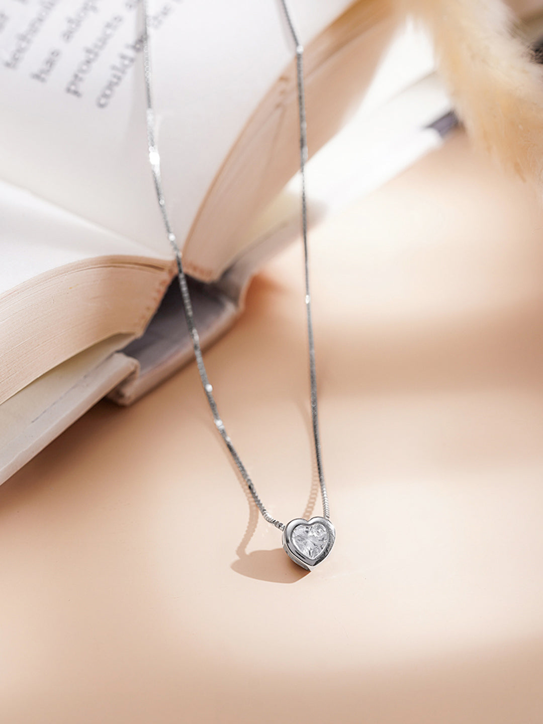 925 Fine Silver Little Love Heart Pendant Necklace Length-22 cm : Width-0.6 cm