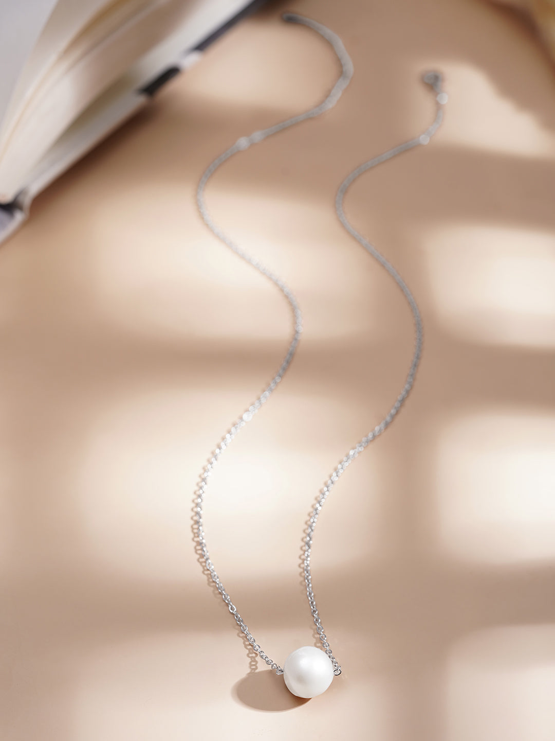 925 Fine Silver Pearl Glow Pendent Necklace Length-22 cm : Width-1 cm