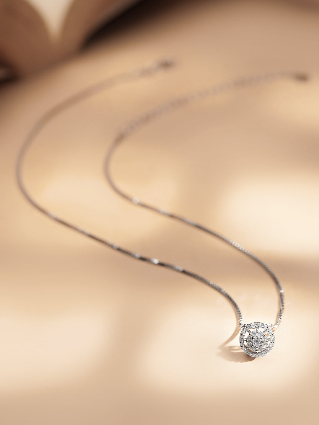 925 Fine Silver Crystal Halo Solitare Pendant Necklace Length-20 cm : Width-1 cm