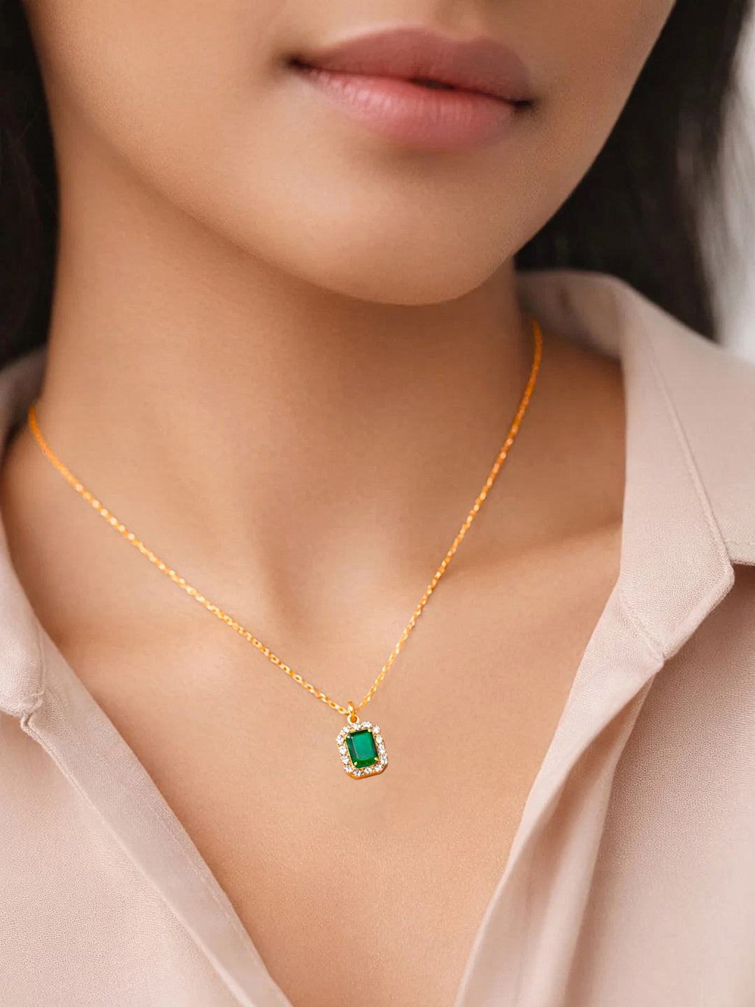 925 Fine Silver Emerald Halo Diamond Pendant Necklace Length-22 cm : Width-1 cm