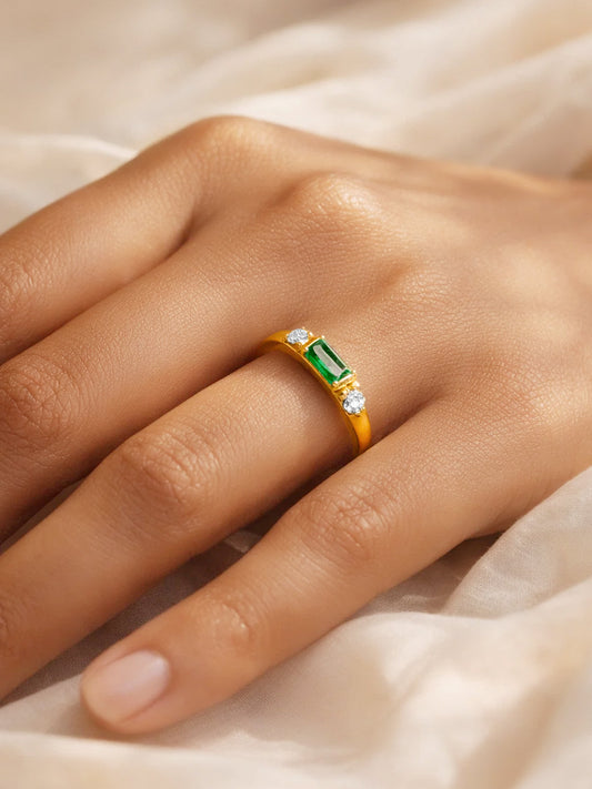 925 Fine  Silver Emerald Glow Minimal Ring フリーサイズ
