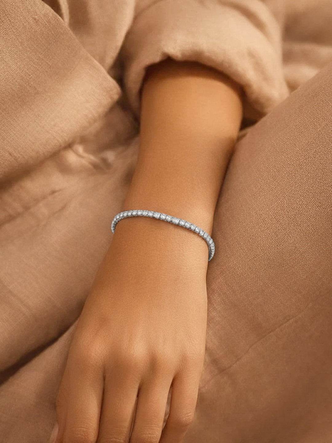 925 Fine Silver Diamond Glow Bracelet Length-18 cm : Width-0.5 cm