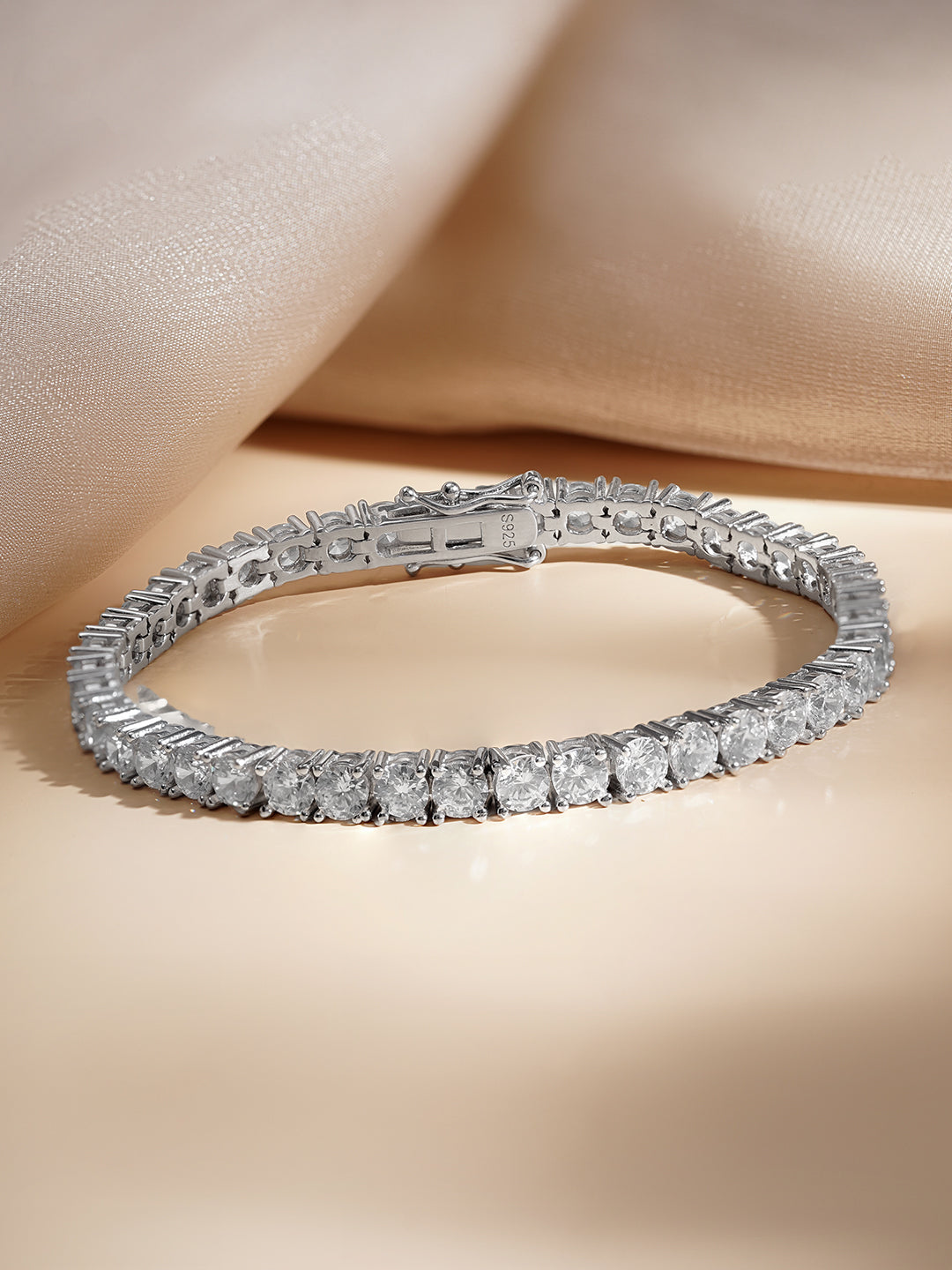 925 Fine Silver Classic Shine Bracelet Length-19 cm : Width-0.3 cm