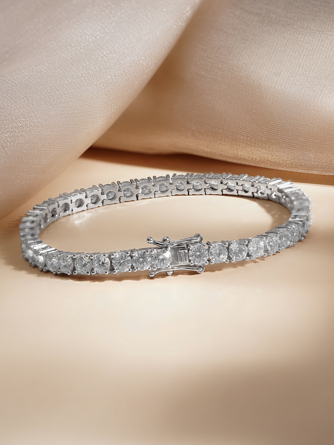 925 Fine Silver Classic Shine Bracelet Length-19 cm : Width-0.3 cm
