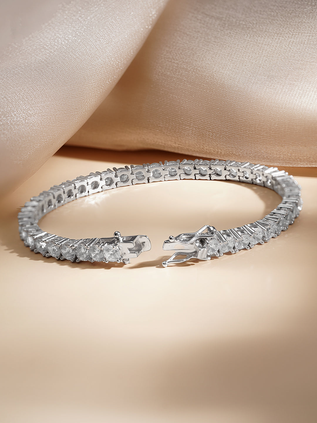 925 Fine Silver Classic Shine Bracelet Length-19 cm : Width-0.3 cm