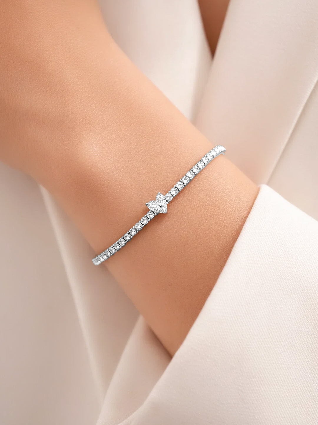 925 Fine Silver Sweet Heart Tennis Bracelet Length-17 cm : Width-0.5 cm