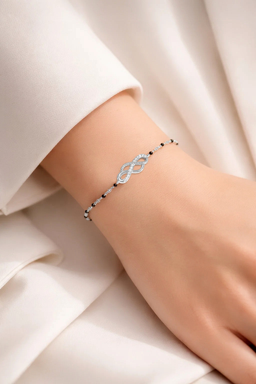925 Fine Silver Infinity Love Charm Bracelet Length-16 cm : Width-2 cm