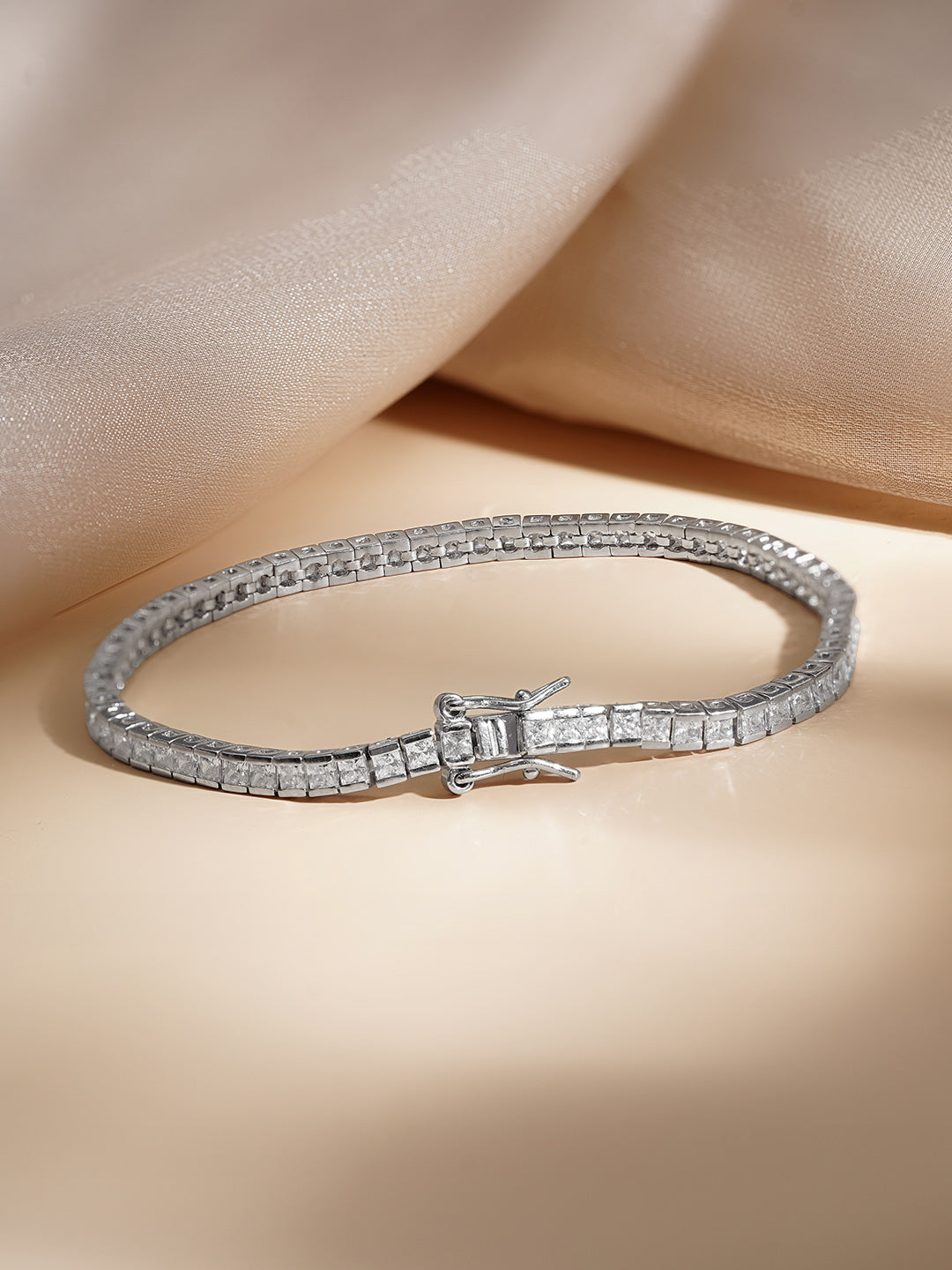 925 Fine Silver Classic Tennis Bracelet Length-18 cm : Width-0.3 cm