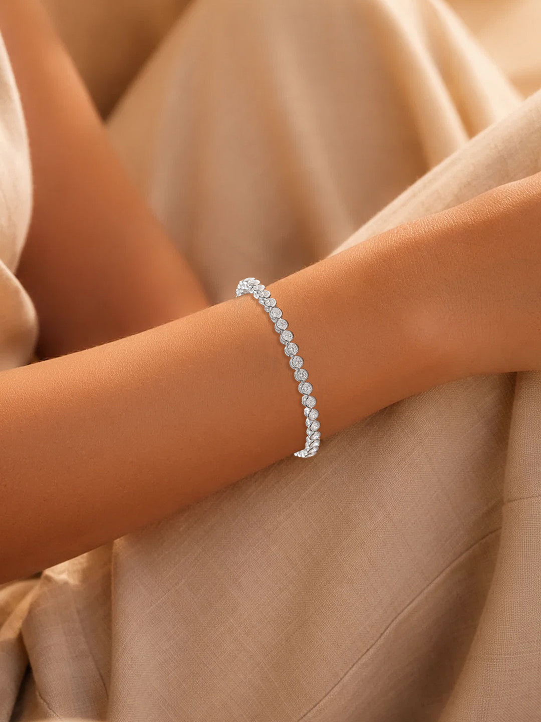 925 Fine Silver Sparkling Zirconia Tennis Bracelet Length-12 cm : Width-1 cm