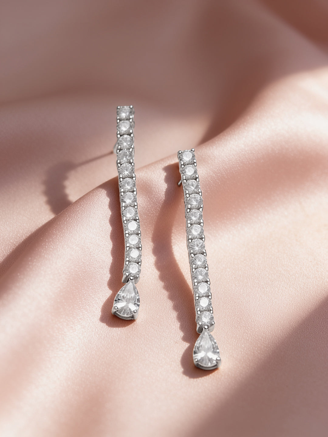 925 Fine Silver Rhodium Plated Dangler Earrings フリーサイズ