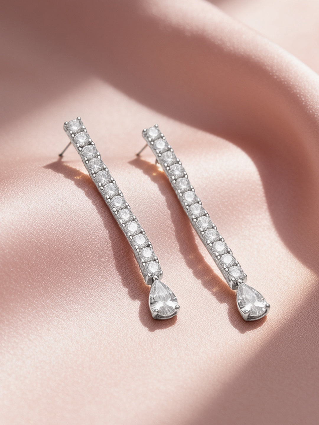 925 Fine Silver Rhodium Plated Dangler Earrings フリーサイズ