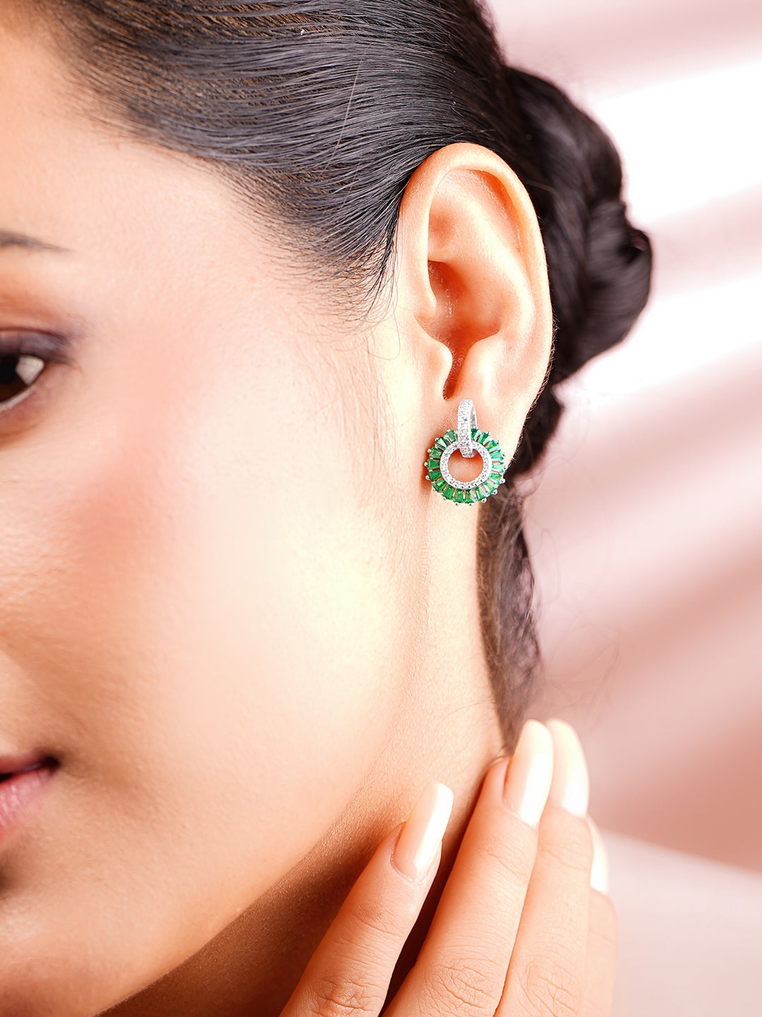 925 Fine Silver Rhodium Plated Emerald AD Circle Statement Stud Earrings フリーサイズ