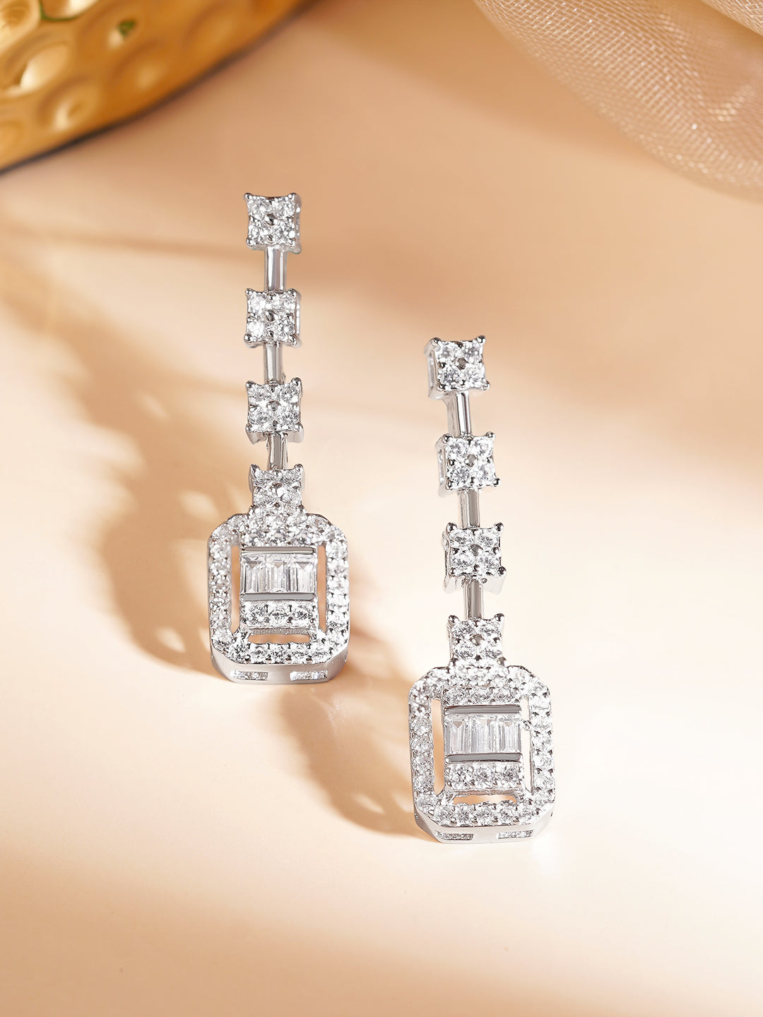 925 Fine Silver Rhodium Plated American Diamon Zirconia Geometric Dangler Earrings フリーサイズ