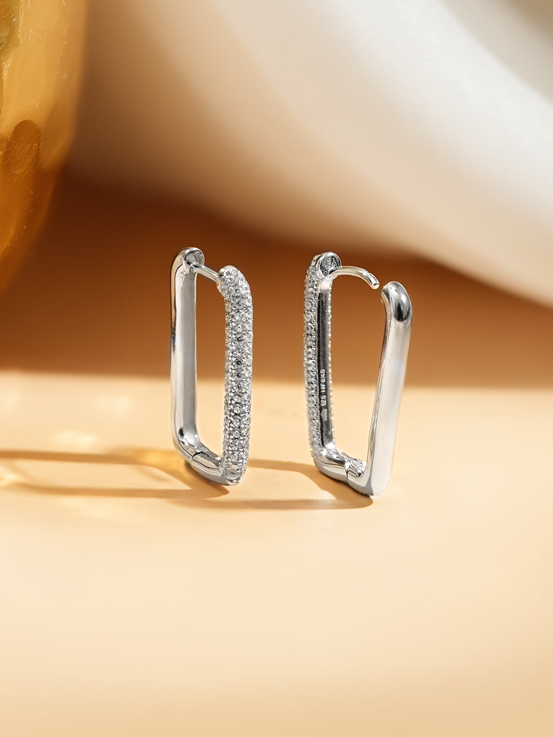 925 Fine Silver Pavé Cubic Zirconia Rectangular Hoop Earrings フリーサイズ