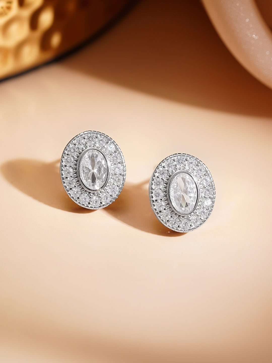 925 Fine Silver Radiant Crystal Stud Earrings フリーサイズ