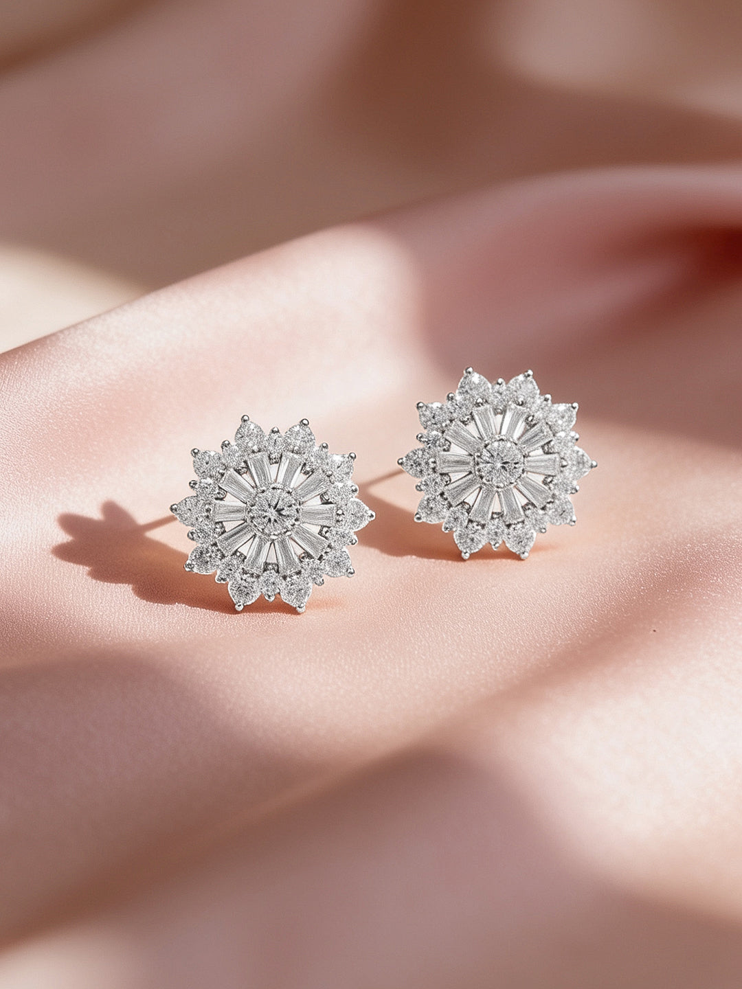 925 Fine Silver Rhodium Plated Floral Stud Earrings フリーサイズ