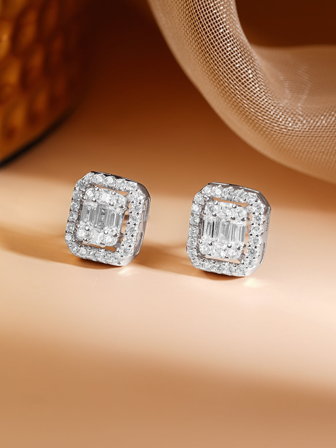 925 Fine Silver Rhodium Plated American Diamon Zirconia Cubic Stud Earrings フリーサイズ
