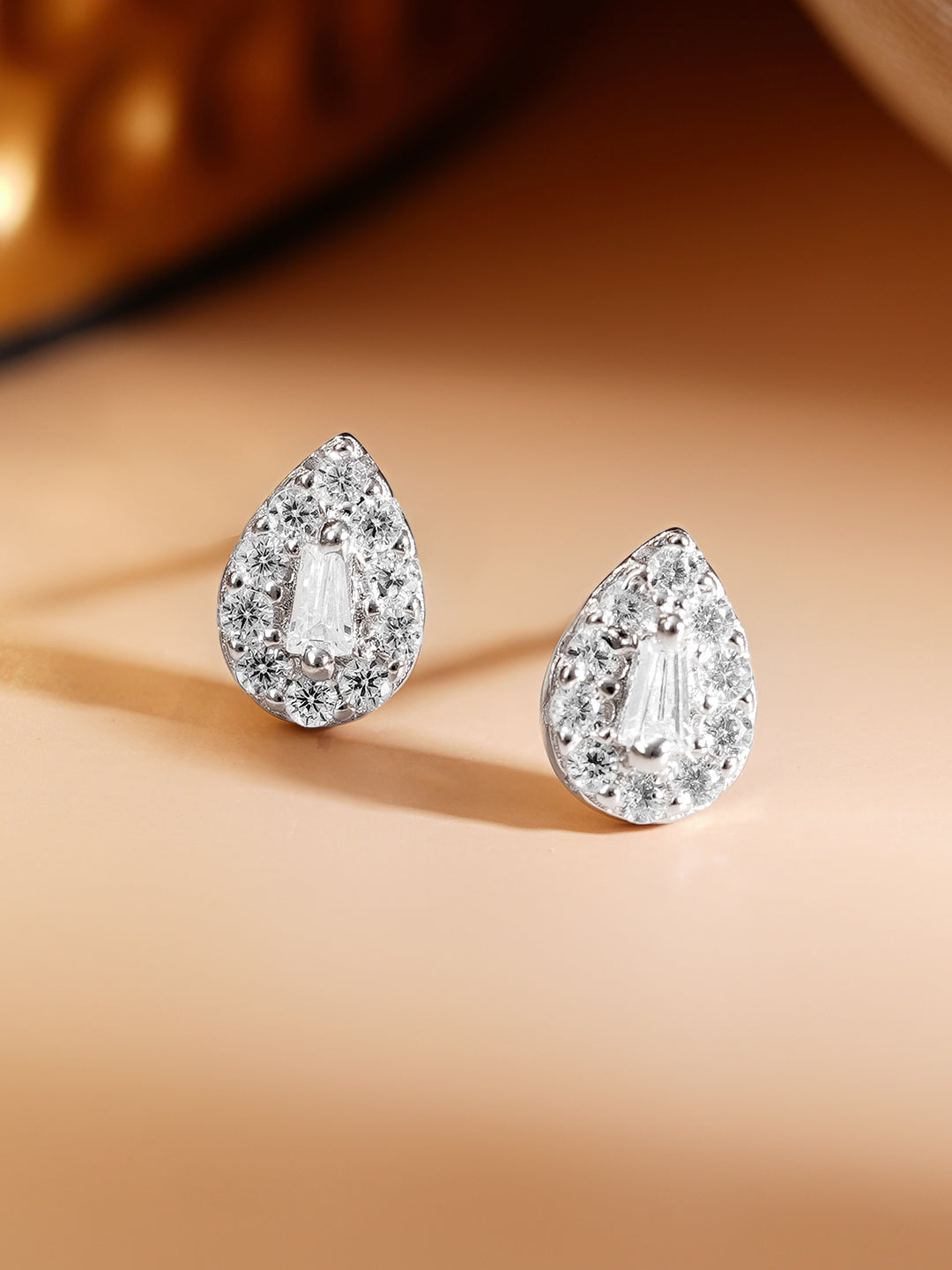 925 Fine Silver Rhodium Plated American Diamon Zirconia Tear Drop Stud Earrings フリーサイズ