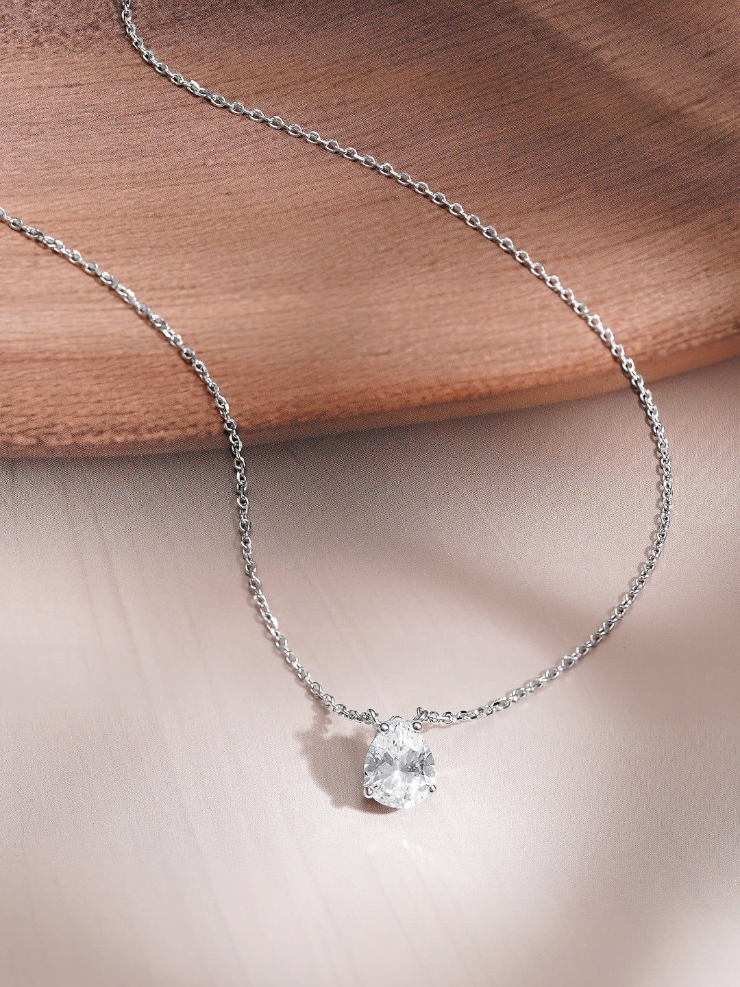 925 Fine Silver Pear Cut Solitaire Cubic Zirconia Pendant Necklace フリーサイズ