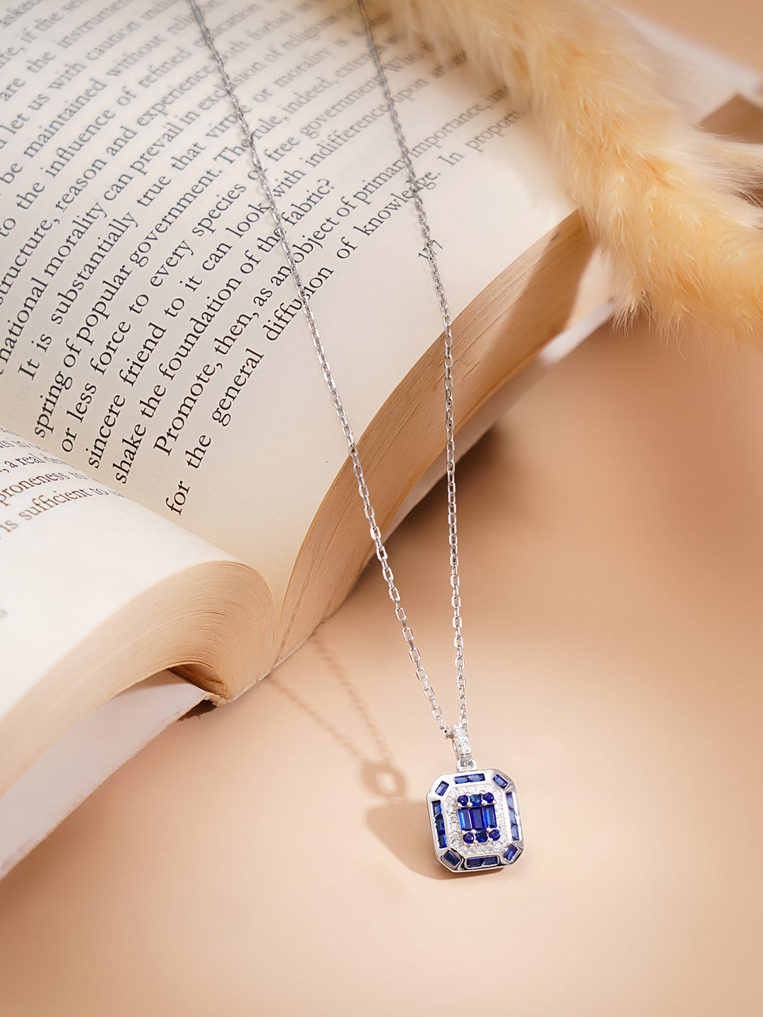 925 Fine Silver Rhodium Plated Blue Sapphire AD Pendant Chain フリーサイズ
