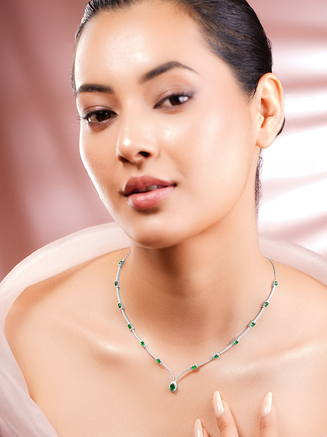 925 Fine Silver Rhodium Plated American Diamon Zirconia Emerald Necklace フリーサイズ