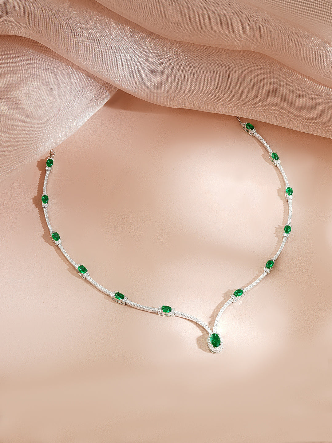 925 Fine Silver Rhodium Plated American Diamon Zirconia Emerald Necklace フリーサイズ