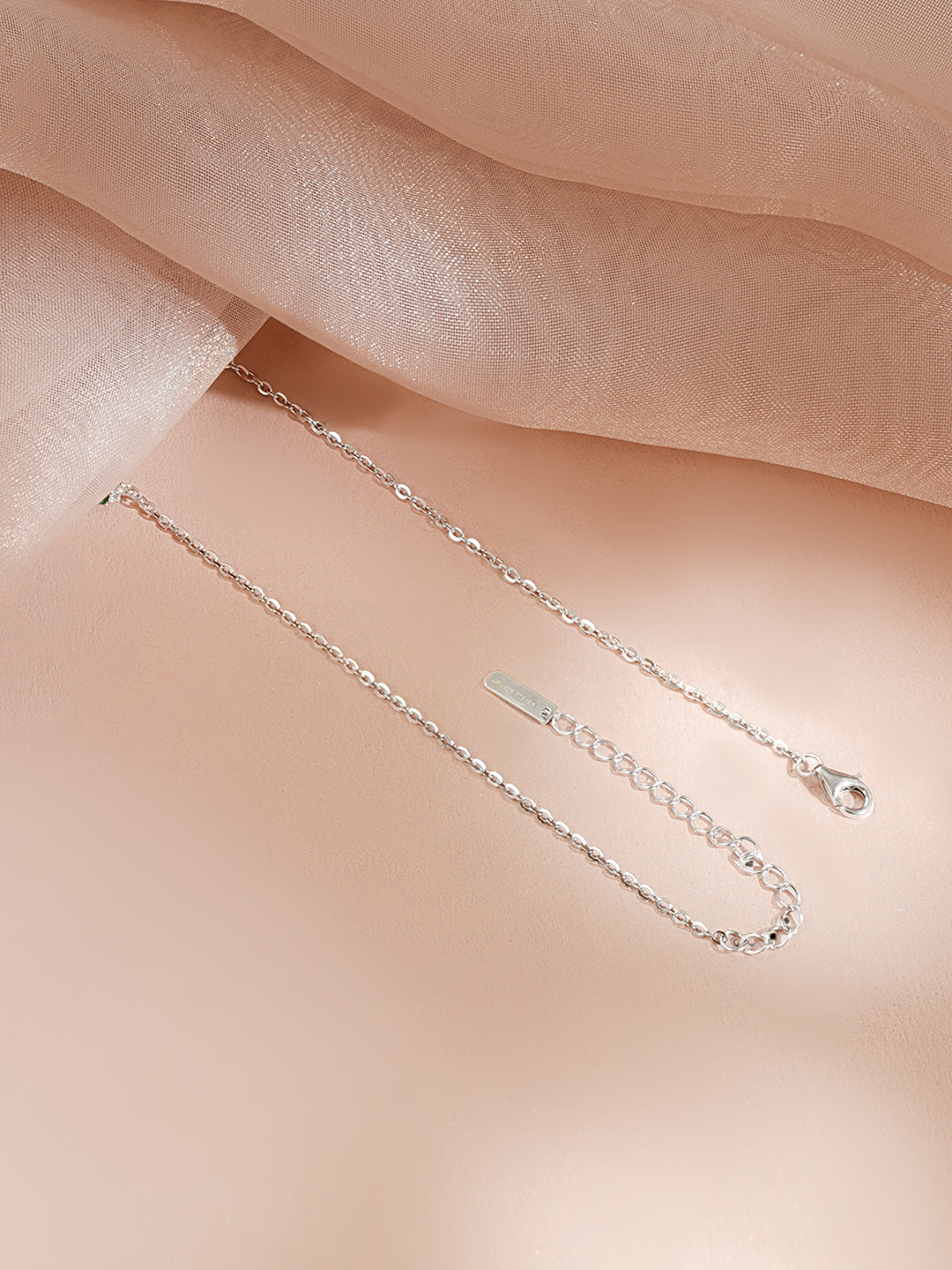 925 Fine Silver Rhodium Plated American Diamon Zirconia Emerald Necklace フリーサイズ