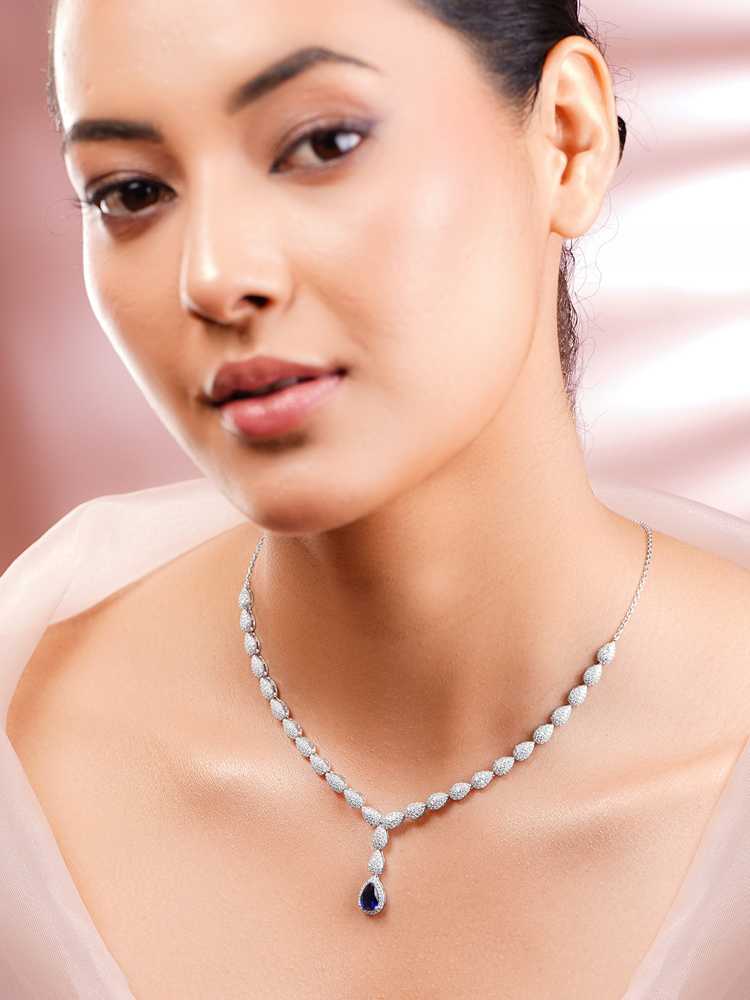 925 Fine Silver Rhodium Plated Leaf Design Blue Sapphire American Diamon Zirconia Necklace フリーサイズ