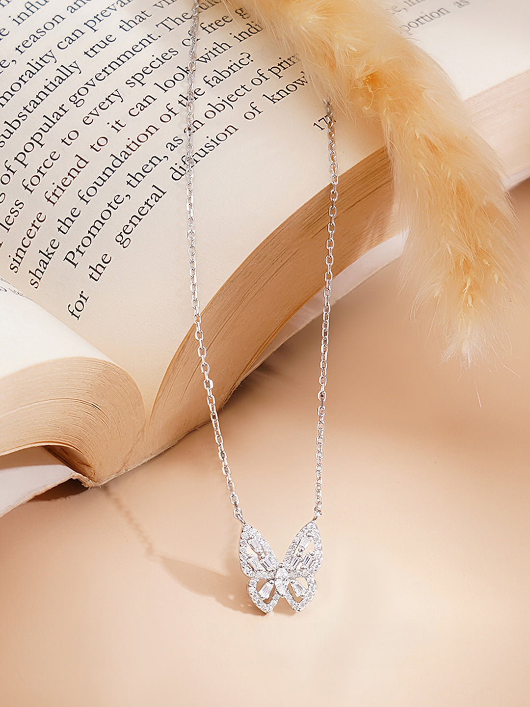 925 Fine Silver Rhodium Plated American Diamon Zirconia Butterfly Necklace フリーサイズ