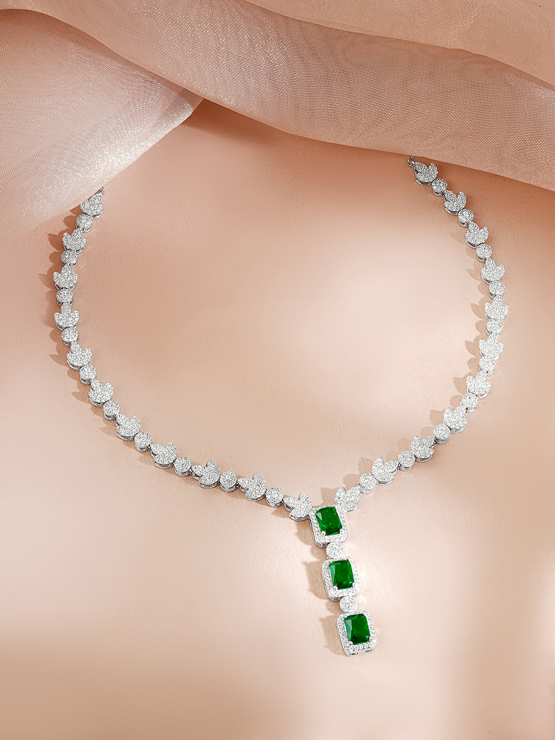 925 Fine Silver Rhodium Plated Cubic Drop Emerald Necklace フリーサイズ