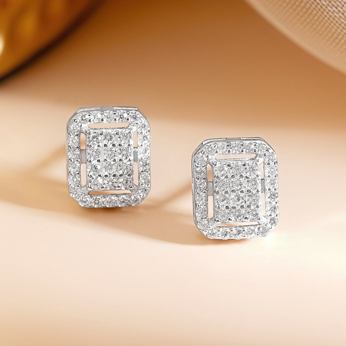 925 Fine Silver Geometric Halo Cubic Zirconia Stud Earrings フリーサイズ