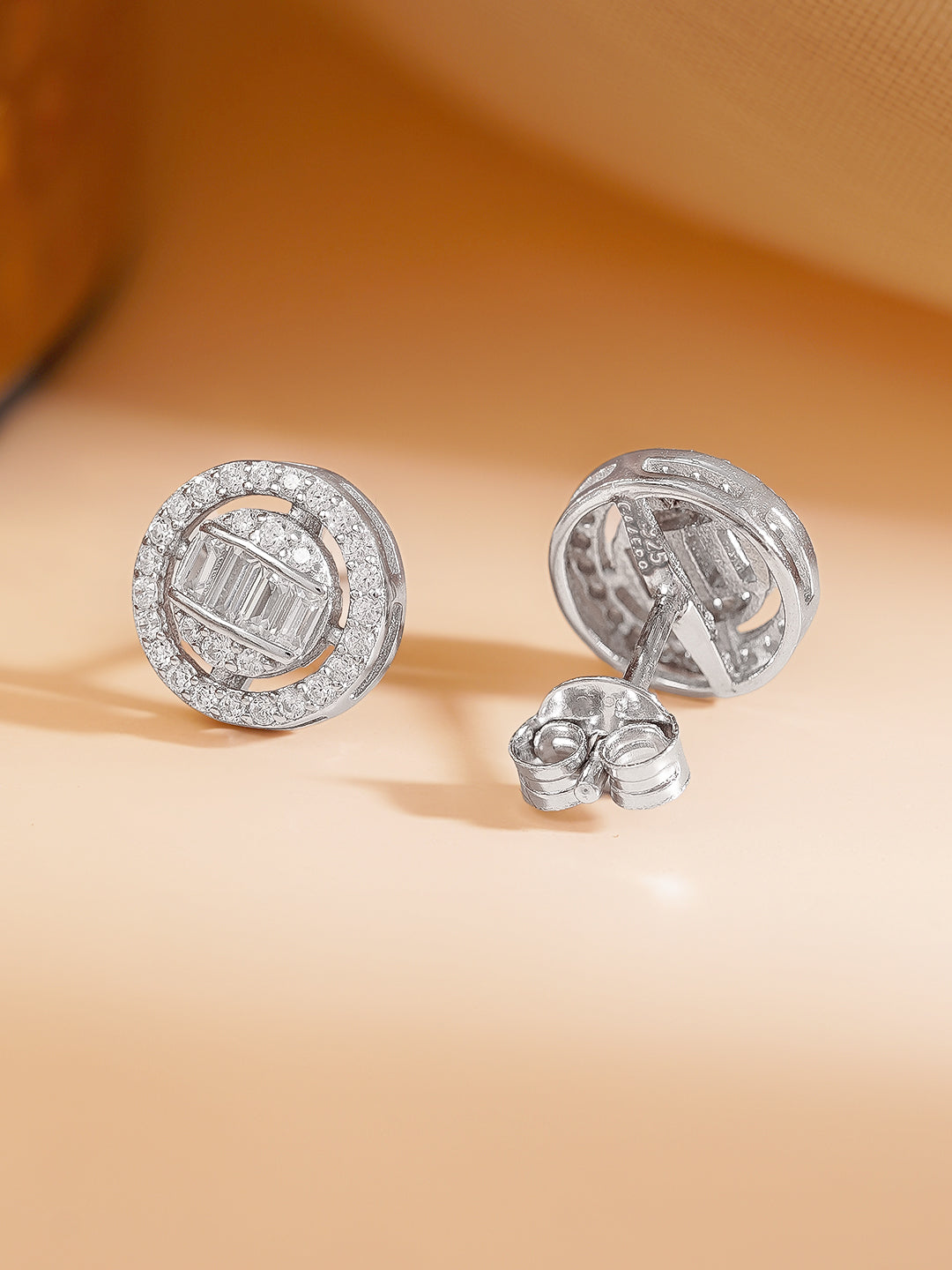925 Fine Silver Cubic Zirconia Baguette Halo Round Stud Earrings フリーサイズ