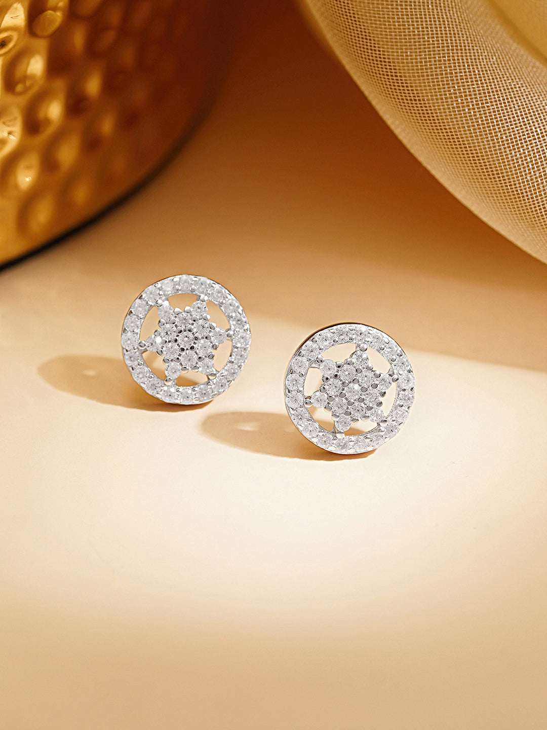925 Fine Silver Rhodium Plated Floral Round Studs フリーサイズ