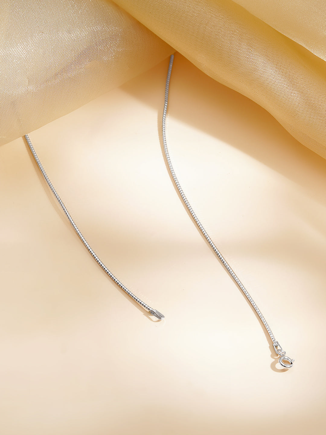 925 Fine Silver Rhodium Plated Sleek Necklace フリーサイズ