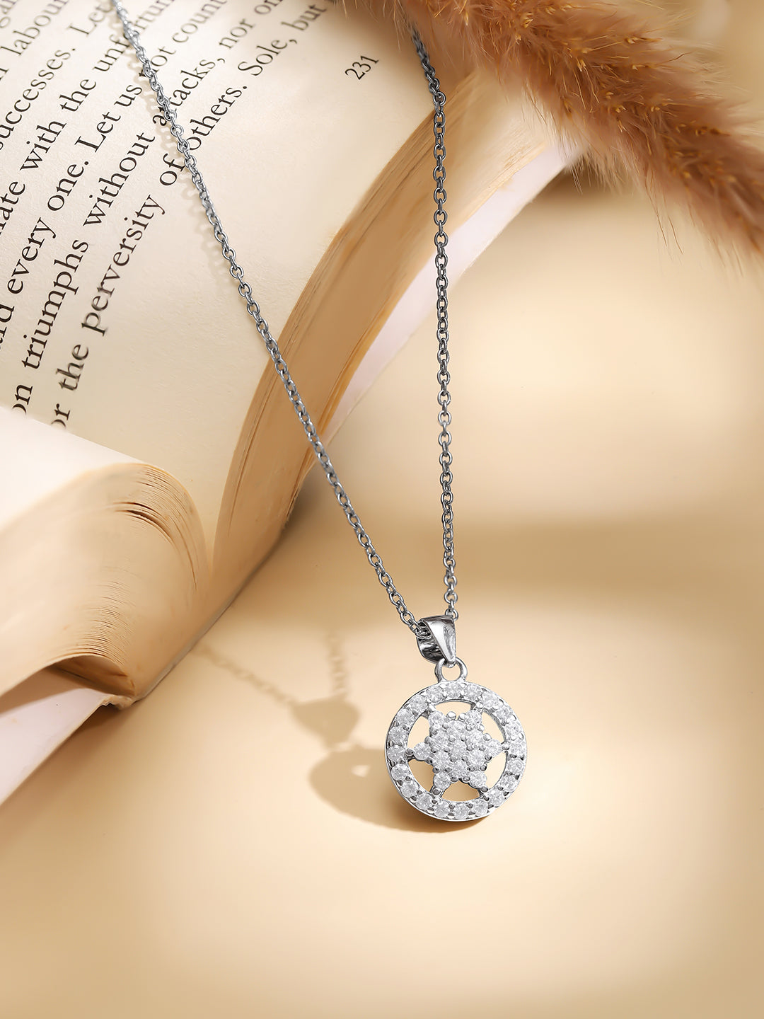 925 Fine Silver Rhodium Plated  Round Floral Necklace フリーサイズ