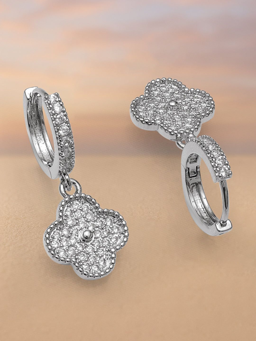 Clover Glow of Promise American Diamond Zirconia Drops フリーサイズ