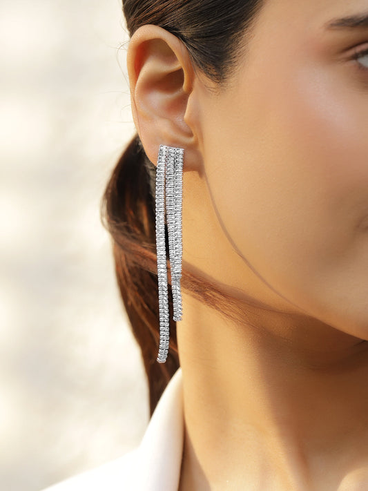 White Crystal Cut Dangler Earrings フリーサイズ