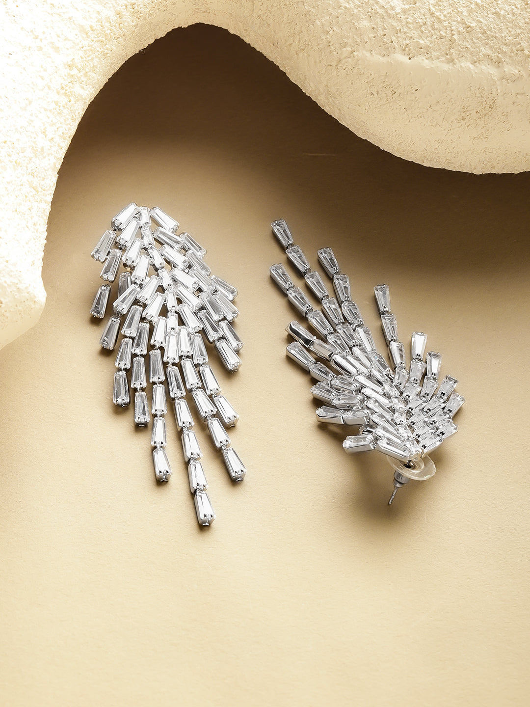 Dangler Earrings With Crystal Work フリーサイズ