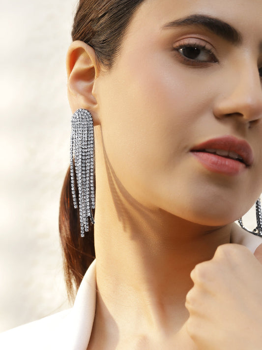 Shimmering Crystal Cascading Dangler Earrings フリーサイズ