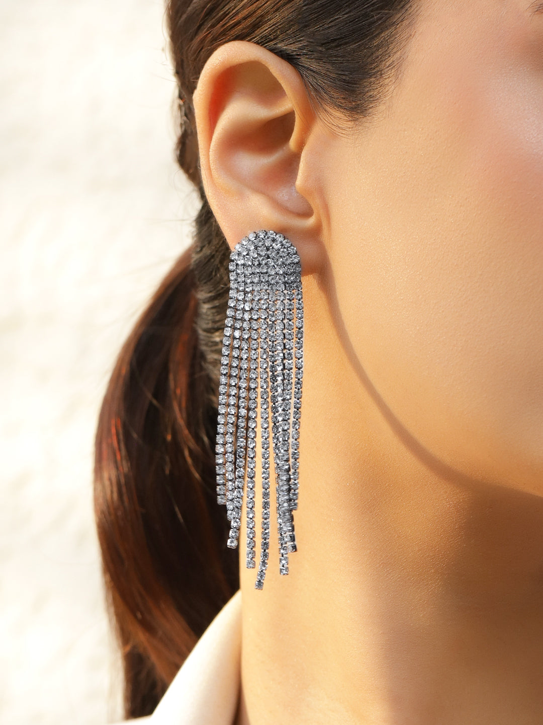 Shimmering Crystal Cascading Dangler Earrings フリーサイズ