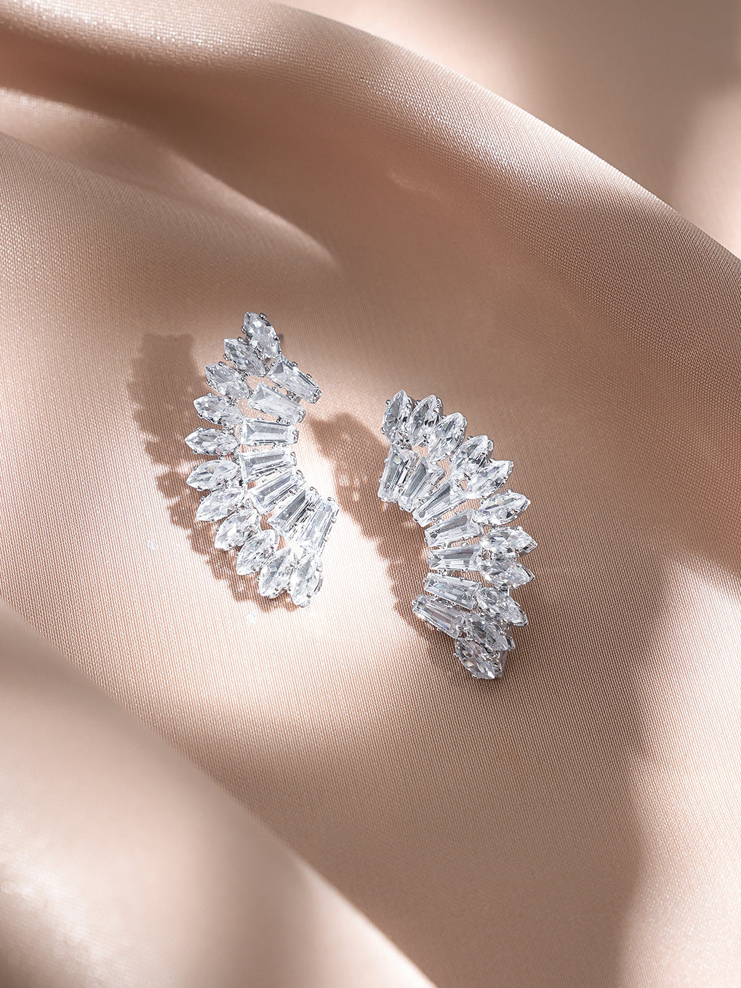 Rubans Voguish Rhodium Plated Crystal Cubic Zirconia Crescent Stud Earrings フリーサイズ