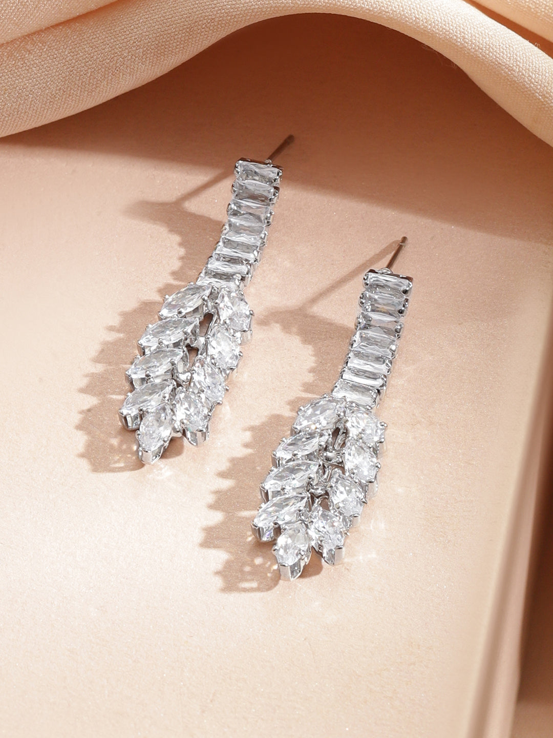 【Rubans】 White Crystal Studded Necklace Set｜ホワイトクリスタル ネックレスセット