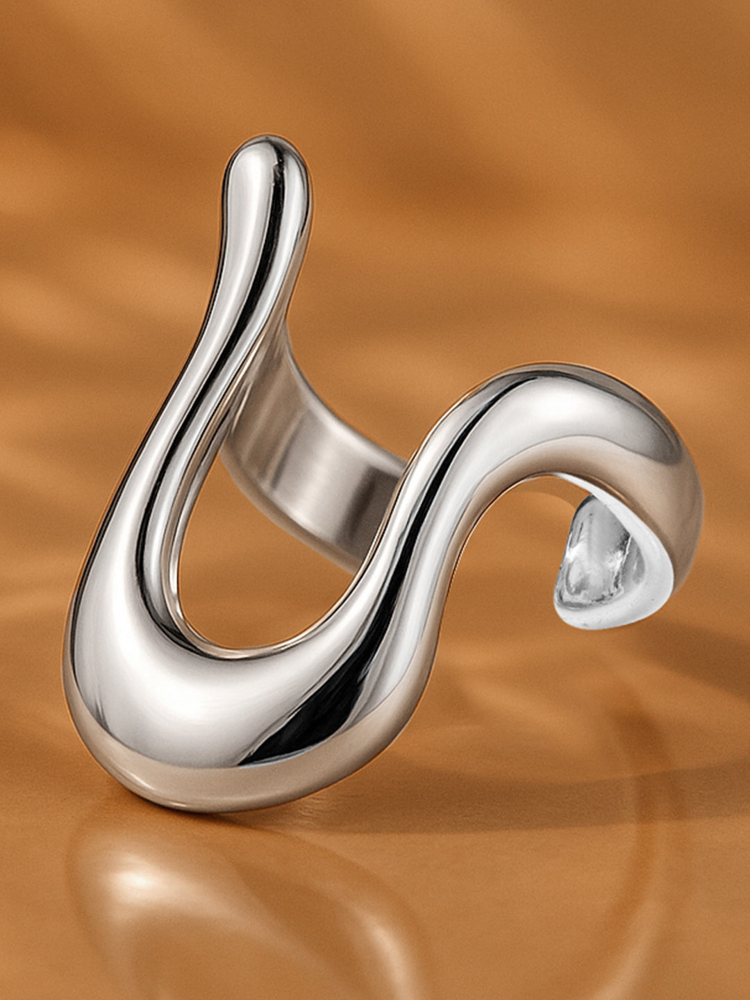 Sculptural Silver Toned Statement Ring フリーサイズ