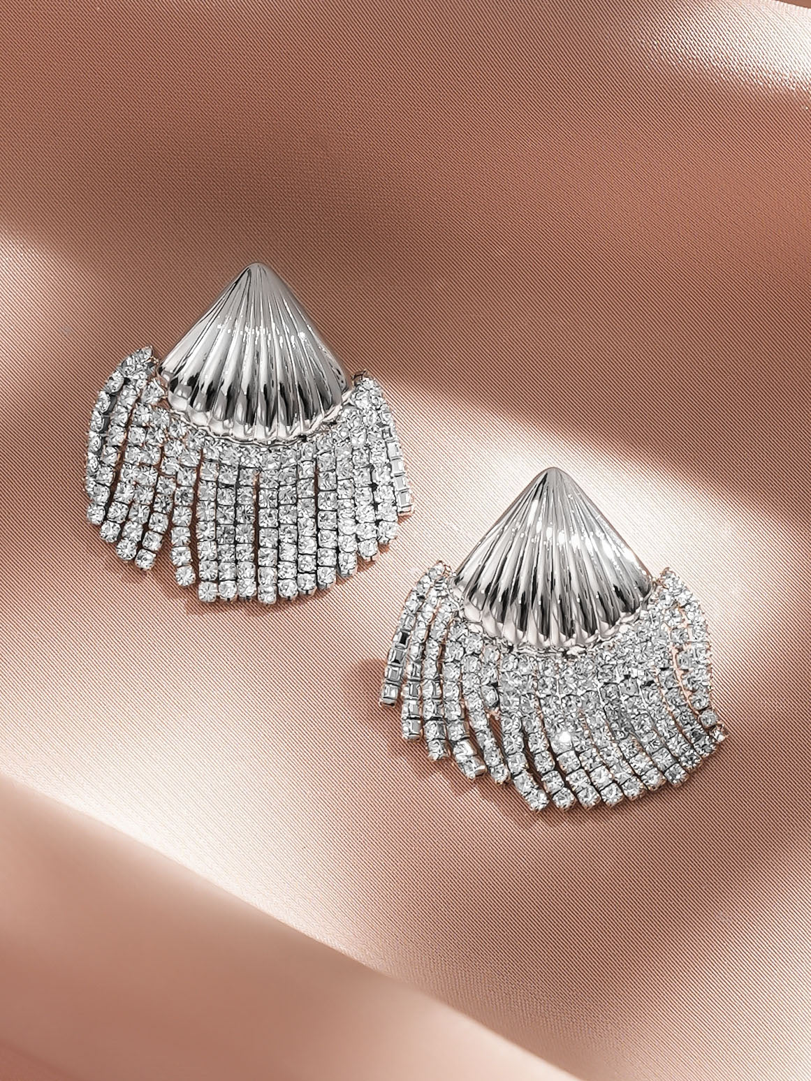 Rubans Rhodium-Plated Shell Motif White Crystal AD Studded Statement Earrings フリーサイズ