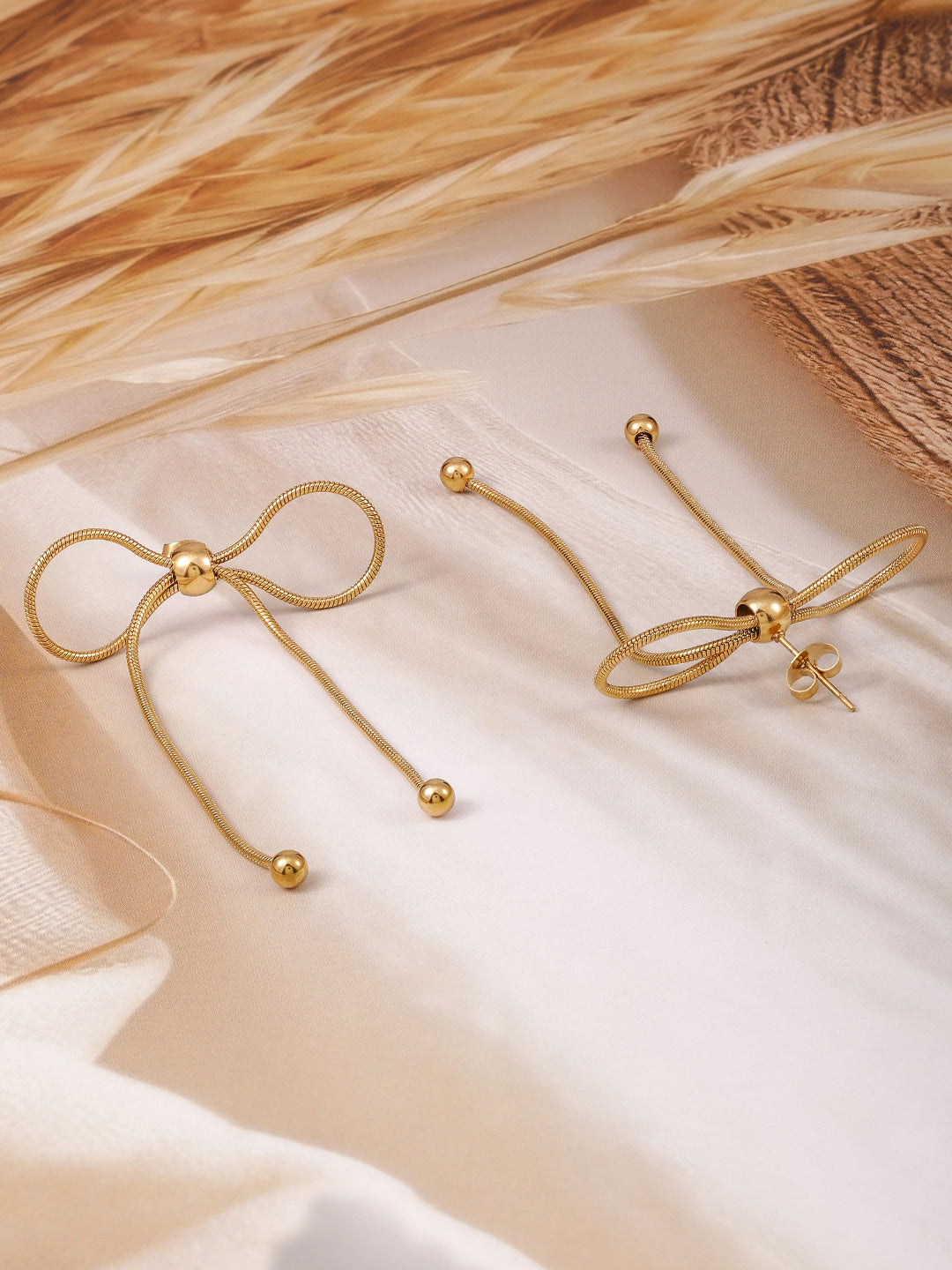 Golden Ribbon Drop Earrings Gold