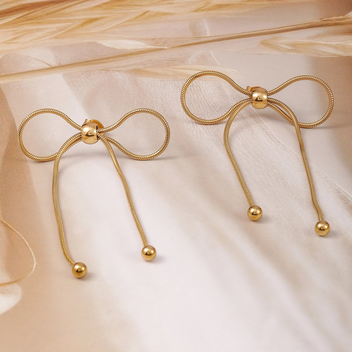 Golden Ribbon Drop Earrings Gold