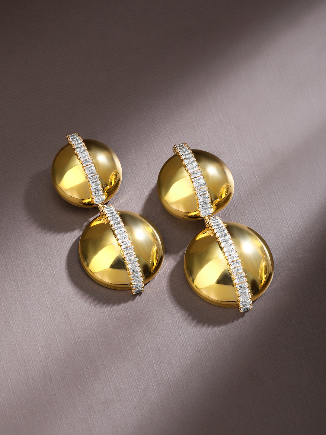 American Diamond Zirconia Glow Dome Earrings フリーサイズ